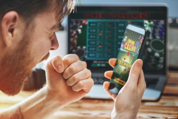 7upbet mobile identity verification document upload interface