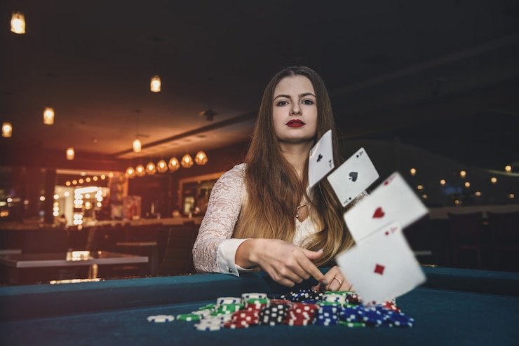 Live Teen Patti dealer table on 7upbet mobile with high-definition streaming